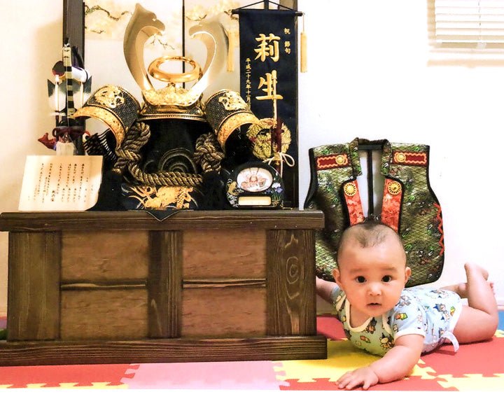 気持ちを込めた五月人形の兜飾りで端午の節句 初節句|千葉県柏市の莉生くん - ひなせい 五月人形