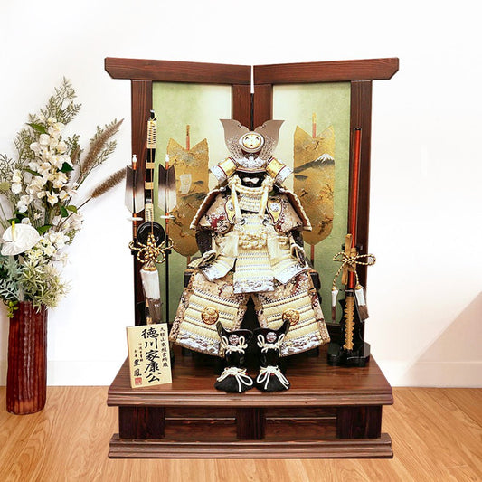 10号鎧 徳川家康|おしゃれな白い五月人形|インテリア的に飾る|兜鎧飾り 端午の節句飾り こどもの日 5月人形 人気 - ひなせい 五月人形