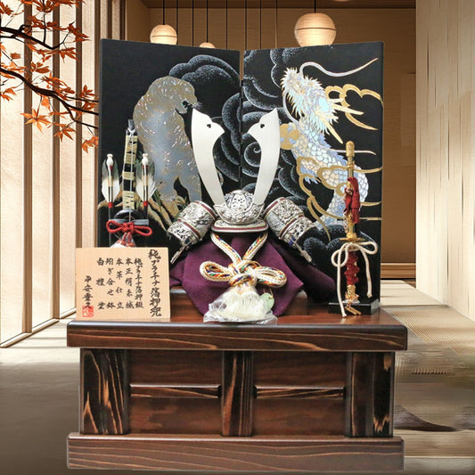 10号純プラチナ箔押し|小さい 五月人形 兜飾り コンパクト飾り|収納型|おしゃれ 兜鎧飾り 端午の節句飾り こどもの日 5月人形 人気 - ひなせい 五月人形