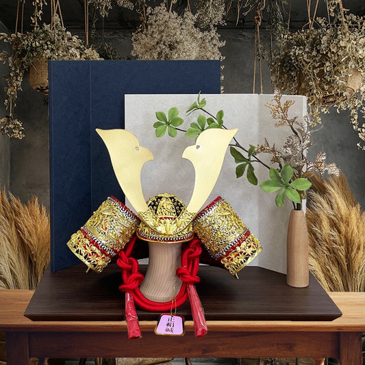 11号 竹雀之兜飾り |阿古陀形 合わせ鉢|五月人形コンパクト平飾り|国宝模写 春日大社|おしゃれ 兜鎧飾り 端午の節句飾り こどもの日 5月人形 人気 - ひなせい 五月人形