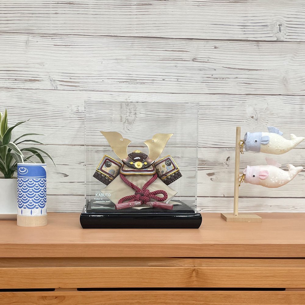 横幅25cm|コンパクトケース飾り|今どきの五月人形| モダンなデザイン|コンパクト おしゃれ 兜鎧飾り 端午の節句飾り こどもの日 - ひなせい 五月人形