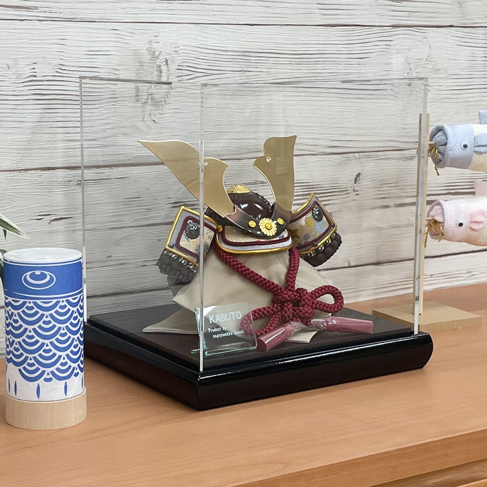 横幅25cm|コンパクトケース飾り|今どきの五月人形| モダンなデザイン|コンパクト おしゃれ 兜鎧飾り 端午の節句飾り こどもの日 - ひなせい 五月人形