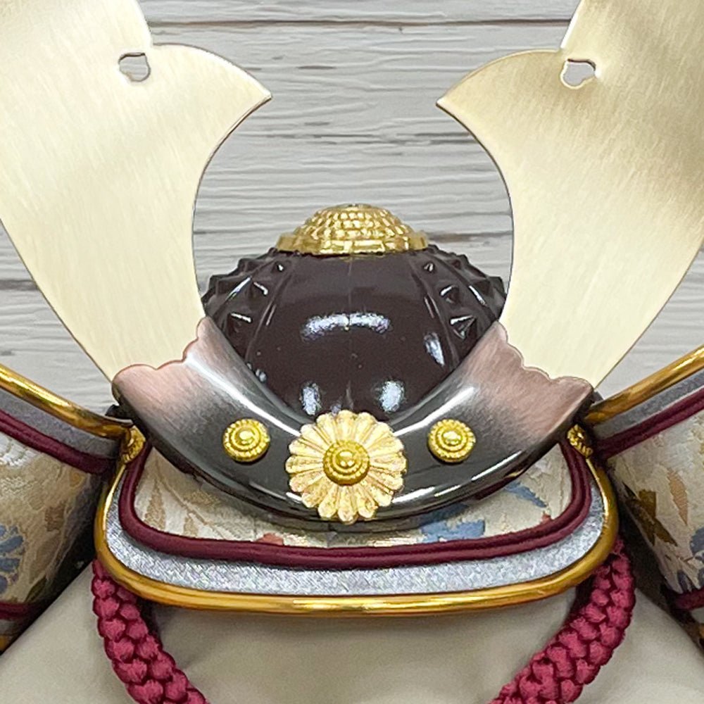 横幅25cm|コンパクトケース飾り|今どきの五月人形| モダンなデザイン|コンパクト おしゃれ 兜鎧飾り 端午の節句飾り こどもの日 - ひなせい 五月人形