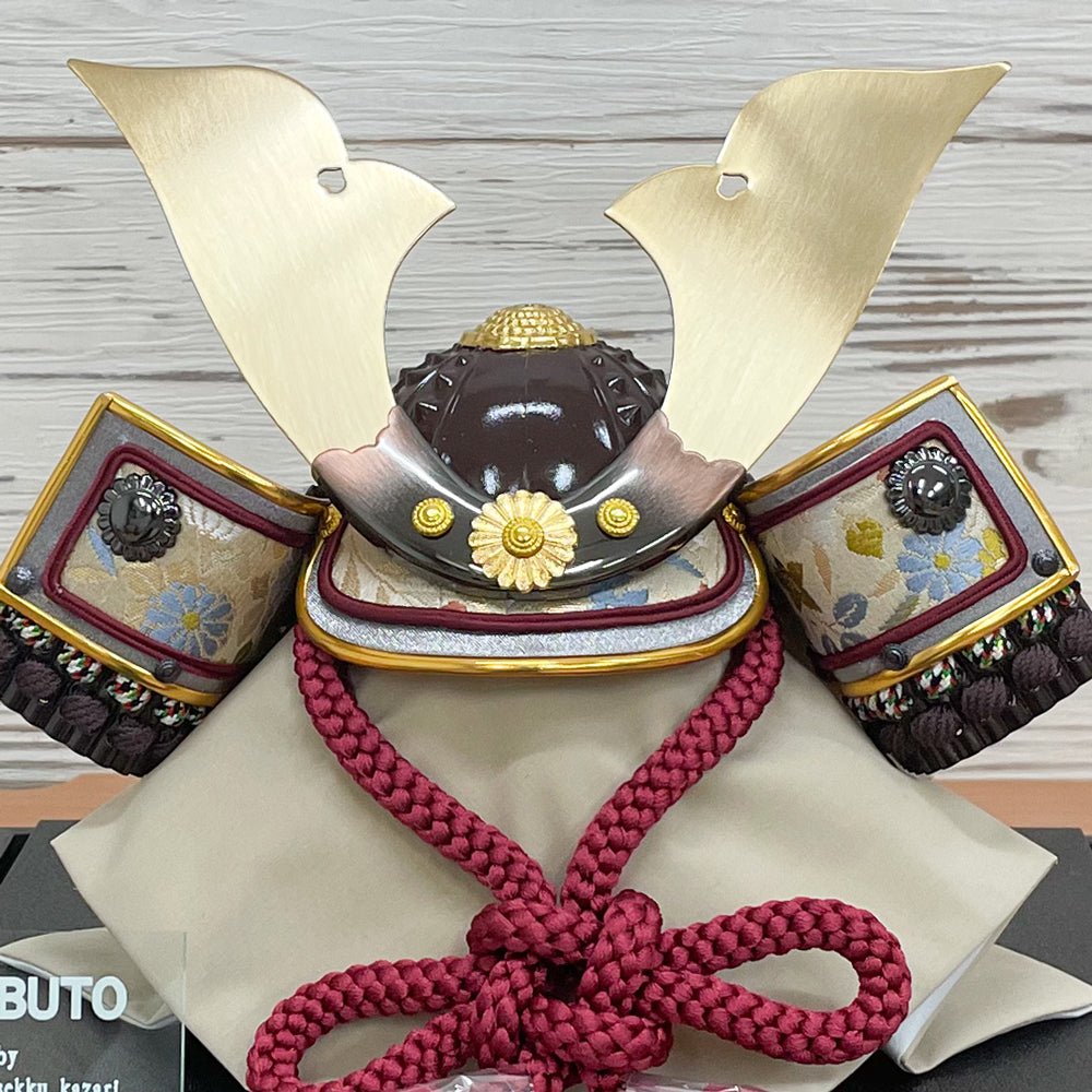 横幅25cm|コンパクトケース飾り|今どきの五月人形| モダンなデザイン|コンパクト おしゃれ 兜鎧飾り 端午の節句飾り こどもの日 - ひなせい 五月人形