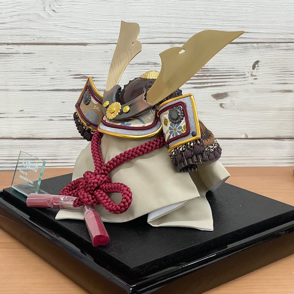 横幅25cm|コンパクトケース飾り|今どきの五月人形| モダンなデザイン|コンパクト おしゃれ 兜鎧飾り 端午の節句飾り こどもの日 - ひなせい 五月人形