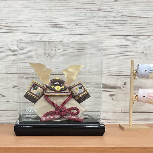 横幅25cm|コンパクトケース飾り|今どきの五月人形| モダンなデザイン|コンパクト おしゃれ 兜鎧飾り 端午の節句飾り こどもの日 - ひなせい 五月人形