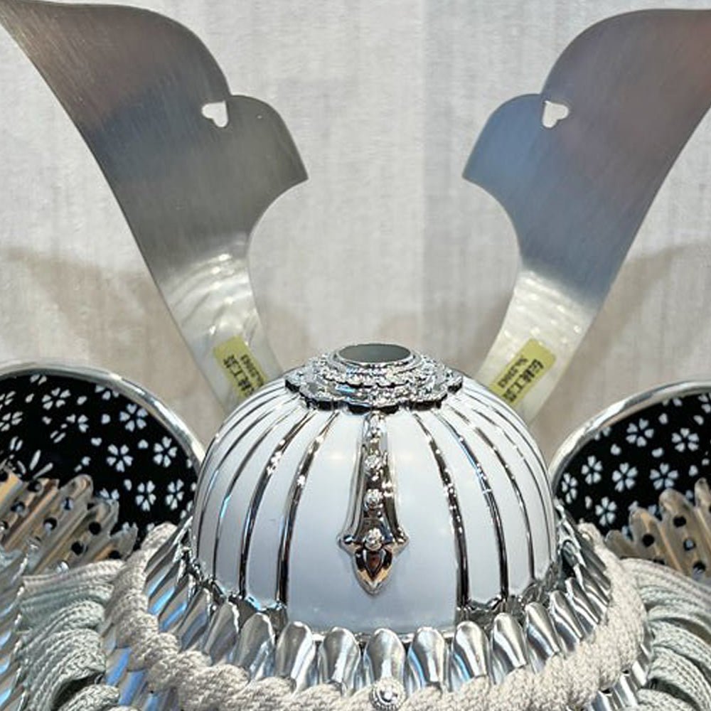 横幅32cm|4号 ブルー兜 ブラウン moonlight|玄関に飾りたい コンパクト五月人形 |モダン|コンパクト おしゃれ 兜鎧飾り 端午の節句飾り こどもの日 5月人形 - ひなせい 五月人形