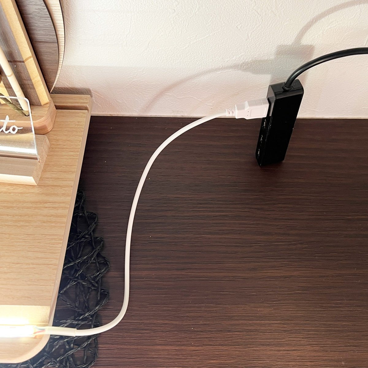 横幅32cm|4号 くすみ色緑 ナチュラル moonlight|電気がつく 丸いタイプ 五月人形 コンパクト|おしゃれ 兜鎧飾り 端午の節句飾り 子どもの日 - ひなせい 五月人形