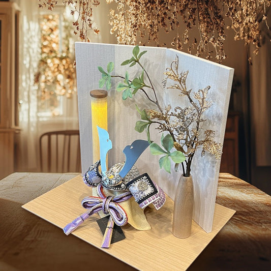 横幅35cm|名工 小島辰広作 白1/5・長鍬薄紫 パープル|息子さんに用意したい五月人形|コンパクト おしゃれ 兜鎧飾り 端午の節句飾り こどもの日 5 かぶと - ひなせい 五月人形