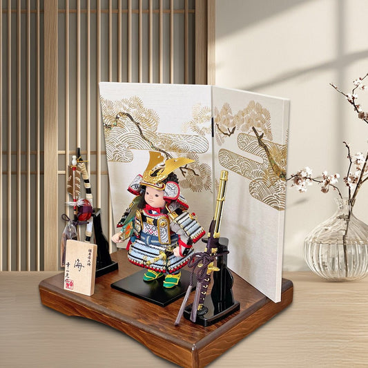 横幅35cm|五月人形の大将飾り 海| 優しいお顔 |ブルー|コンパクト おしゃれ 兜鎧飾り 端午の節句飾り こどもの日 5月人形 人気 かわいい武者人形 - ひなせい 五月人形