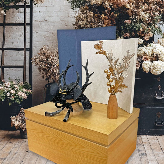 横幅37cm 五月人形|4号 ブロンズ| 武将 本多忠勝 収納兜飾り|モダン|コンパクト おしゃれ 兜鎧飾り 端午の節句飾り こどもの日 5月人形 人気 かわいい かぶと - ひなせい 五月人形