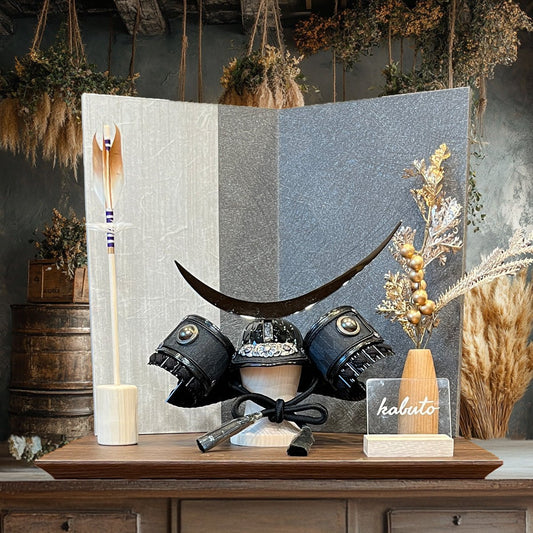 4号ブロンズ 武将 伊達政宗兜飾り|ゴールデンウィークに家族と過ごしたい 五月人形|コンパクト おしゃれ 兜鎧飾り 端午の節句飾り こどもの日 5月人形 人気 - ひなせい 五月人形