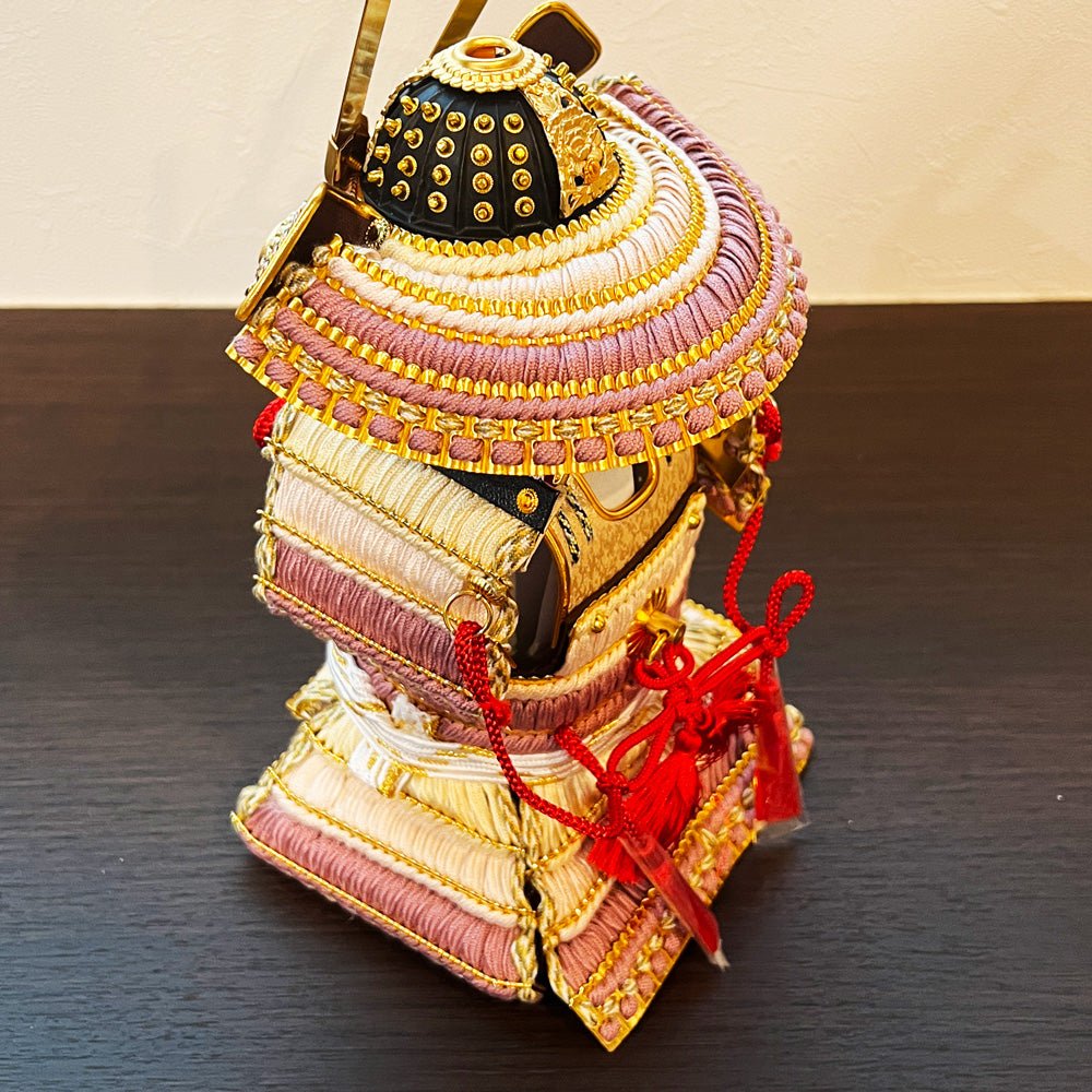 4号 奉納鎧飾り| パープルむらさき色取り| 淡紫の色づけ| 生彩 |五月人形|コンパクト おしゃれ 兜鎧飾り 端午の節句飾り こどもの日 5月人形 人気 - ひなせい 五月人形