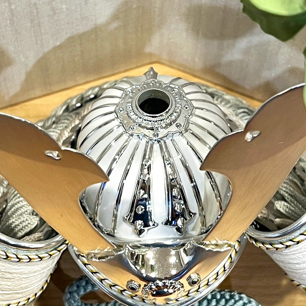 4号 くすみ色ブルー兜|半月ナチュラル|玄関に飾りたい コンパクト五月人形 |おしゃれ 兜鎧飾り 端午の節句飾り こどもの日 5月人形 人気 - ひなせい 五月人形