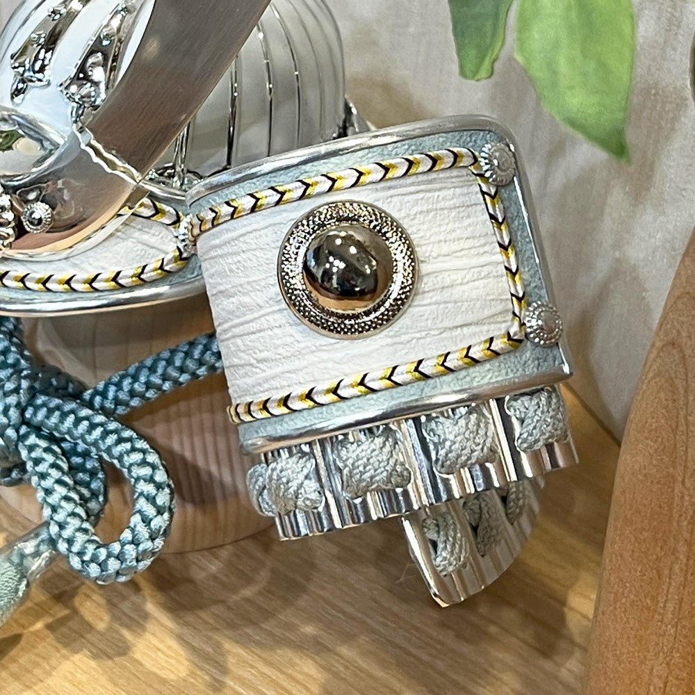 4号 くすみ色ブルー兜|半月ナチュラル|玄関に飾りたい コンパクト五月人形 |おしゃれ 兜鎧飾り 端午の節句飾り こどもの日 5月人形 人気 - ひなせい 五月人形