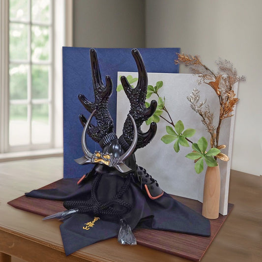 横幅45cm|牛革仕様雄山作 1/3 武将 本多忠勝 兜 |五月人形|大鹿角の脇立|コンパクト おしゃれ 兜鎧飾り 端午の節句飾り こどもの日 5月人形 かぶと - ひなせい 五月人形