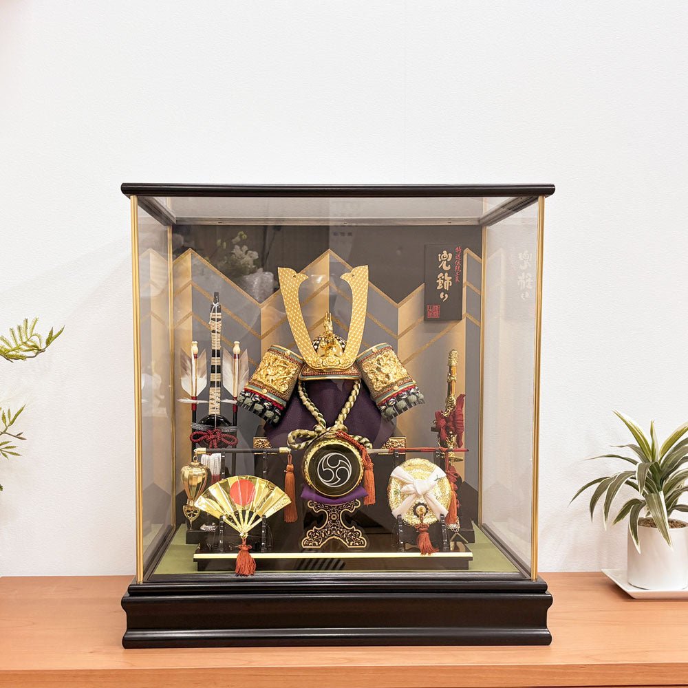 ケース入り飾り|五月人形【ミチ】| リーズナブル モダン|コンパクト おしゃれ 兜鎧飾り 端午の節句飾り こどもの日 5月人形 人気 - ひなせい 五月人形