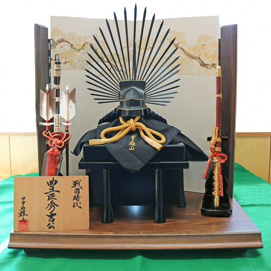 豊臣秀吉|馬麟兜| 五月人形 兜 兜飾り コンパクト飾り|大阪城|おしゃれ 兜鎧飾り 端午の節句飾り こどもの日 5月人形 人気 - ひなせい 五月人形