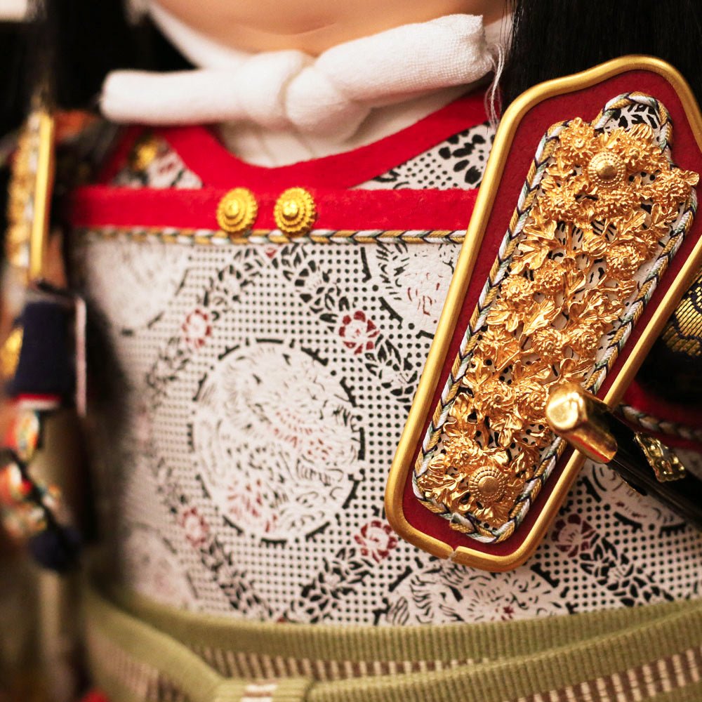 五月人形の子供大将飾り 洋| 最高級品 |国宝模写 菊一文字|コンパクト おしゃれ 兜鎧飾り 端午の節句飾り こどもの日 5月人形 人気 - ひなせい 五月人形