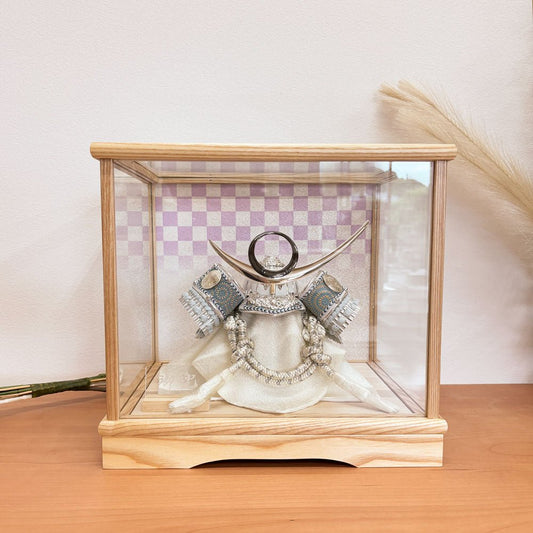 ケース入り飾り|五月人形| リーズナブル モダン パープル|コンパクト おしゃれ 上杉謙信 端午の節句飾り こどもの日 5月人形 人気 かわいい - ひなせい 五月人形