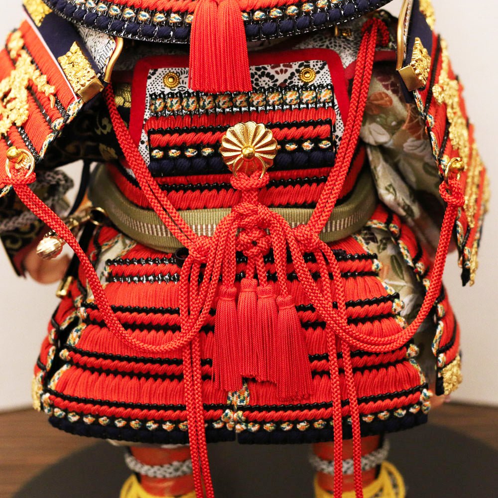 五月人形の子供大将飾り 洋| 最高級品 |国宝模写 菊一文字|コンパクト おしゃれ 兜鎧飾り 端午の節句飾り こどもの日 5月人形 人気 - ひなせい 五月人形