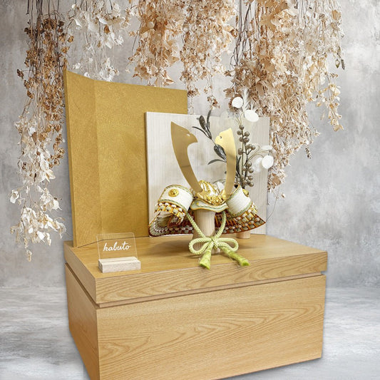 横幅50cm 五月人形 収納兜飾り|8号くすみ色緑兜|現代風のファッショナブル|モダン|コンパクト おしゃれ 兜鎧飾り 端午の節句飾り こどもの日 5月人形 人気 かぶと - ひなせい 五月人形