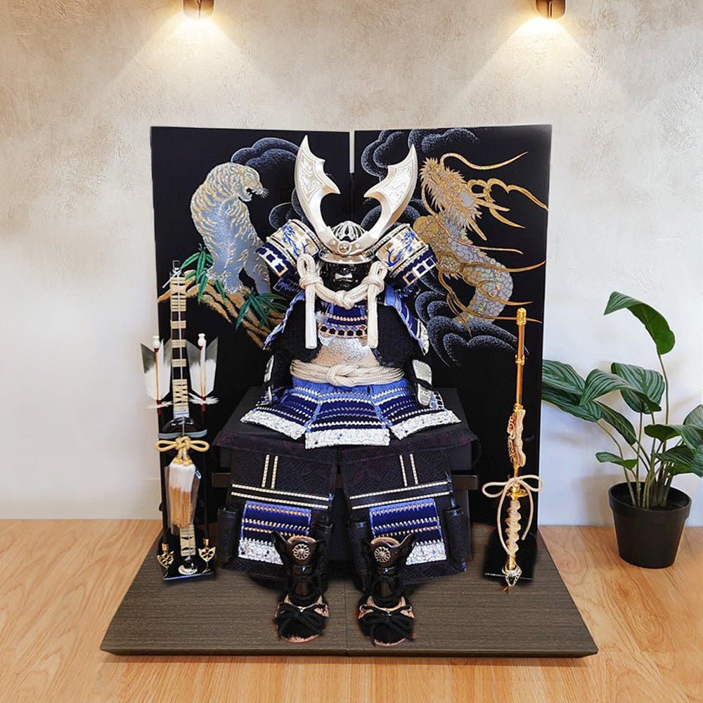 横幅60cm|7号ブルーの鎧|小さめで勇ましい鎧| 青色で綺麗 |五月人形節句飾り|コンパクト おしゃれ 兜鎧飾り 端午の節句飾り こどもの日 5月人形 人気 - ひなせい 五月人形