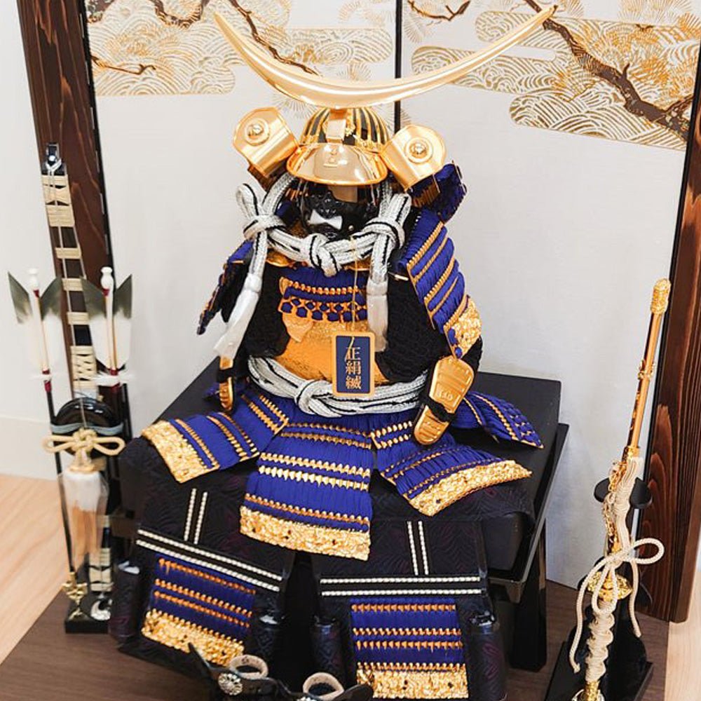 横幅60cm|7号 武将 伊達政宗鎧 |小さく品がある五月人形|かっこいい|コンパクト おしゃれ 兜鎧飾り 端午の節句飾り こどもの日 5月人形 人気 - ひなせい 五月人形