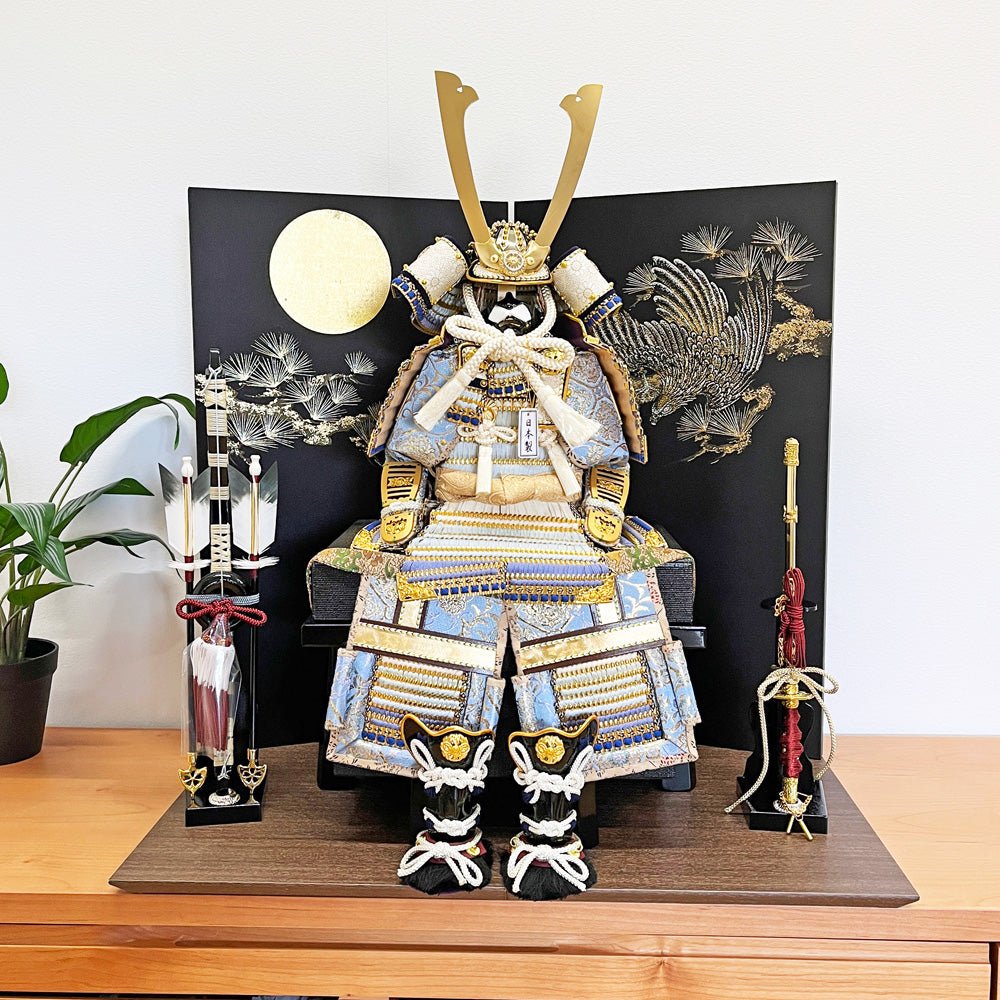 横幅60cm|選べる屏風|7号鎧|くすみ青|透明感ある色合わせ|大鎧 五月人形|コンパクト おしゃれ 兜鎧飾り 端午の節句飾り 幻想的な美しさ 人気 - ひなせい 五月人形