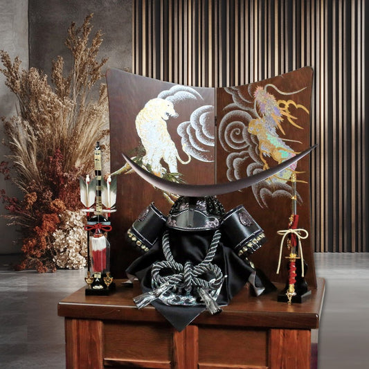 横幅66cm|着用収納兜飾り 戦国武将 伊達政宗 黒|ブロンズ|五月人形|おしゃれ 兜鎧飾り 端午の節句飾り こどもの日 5月人形 かぶと - ひなせい 五月人形