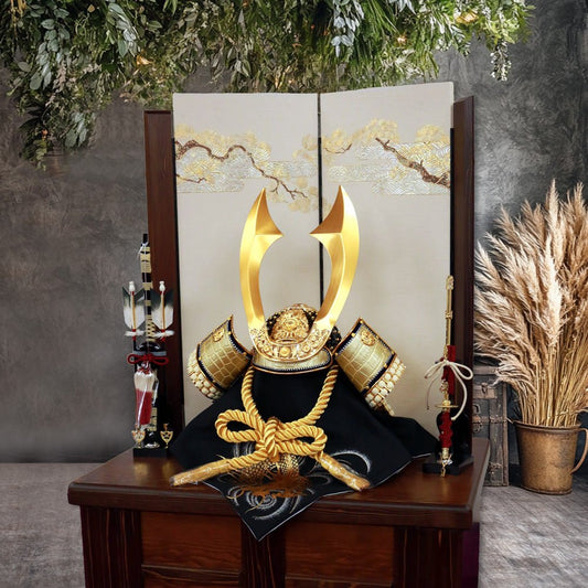 横幅66cm|翠鳳作 着用収納兜飾り 斬|本作り|かぶれる兜|金色と白色|五月人形|おしゃれ 兜鎧飾り 端午の節句飾り こどもの日 5月人形 人気 トランプ大統領へ かぶと - ひなせい 五月人形