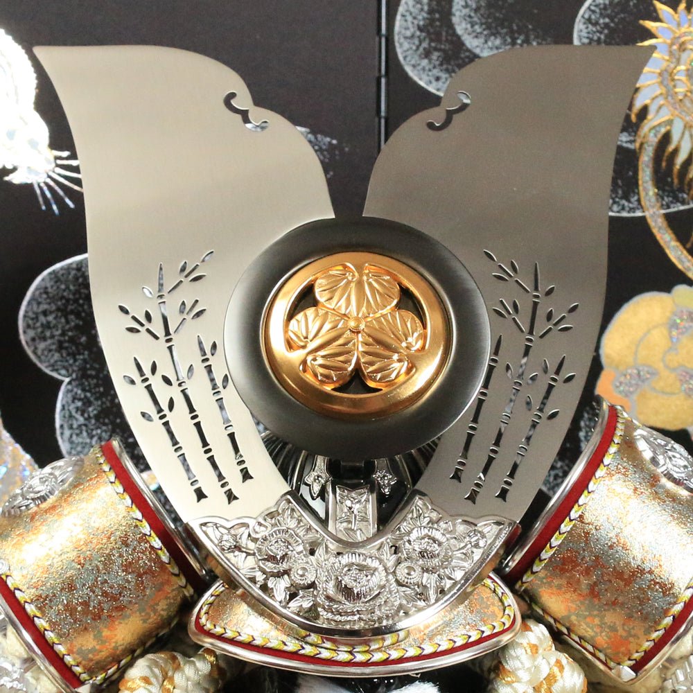 横幅75cm|翠鳳作 10号鎧 徳川家康|おしゃれな白い五月人形|インテリア的に飾る|兜鎧飾り 端午の節句飾り こどもの日 5月人形 人気 石破首相 トランプ大統領へ - ひなせい 五月人形