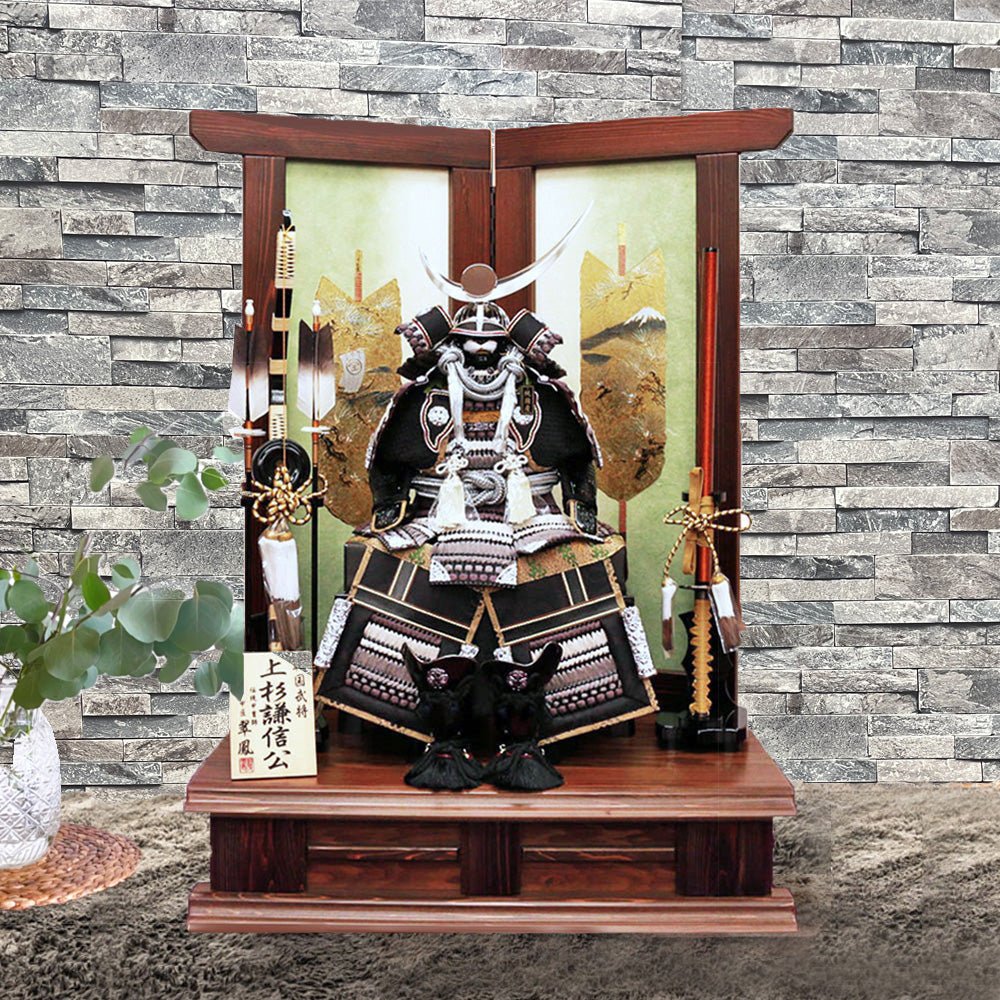 横幅75cm|翠鳳作 10号鎧 武将 上杉謙信|五月人形 |かっこいいが違う!|渋さ|おしゃれ 兜鎧飾り 端午の節句飾り こどもの日 5月人形 石破首相 トランプ大統領へ - ひなせい 五月人形