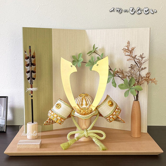 8号兜 くすみ色 緑色 兜| 五月人形|45cm平飾り|コンパクト おしゃれ 兜鎧飾り 端午の節句飾り こどもの日 5月人形 人気 - ひなせい 五月人形