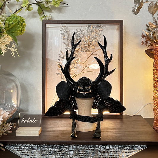 8号 武将 本多忠勝兜 LUMIN|くわがたが人気の兜飾り|五月人形45cm平飾り|コンパクト おしゃれ 兜鎧飾り 端午の節句飾り こどもの日 5月人形 - ひなせい 五月人形