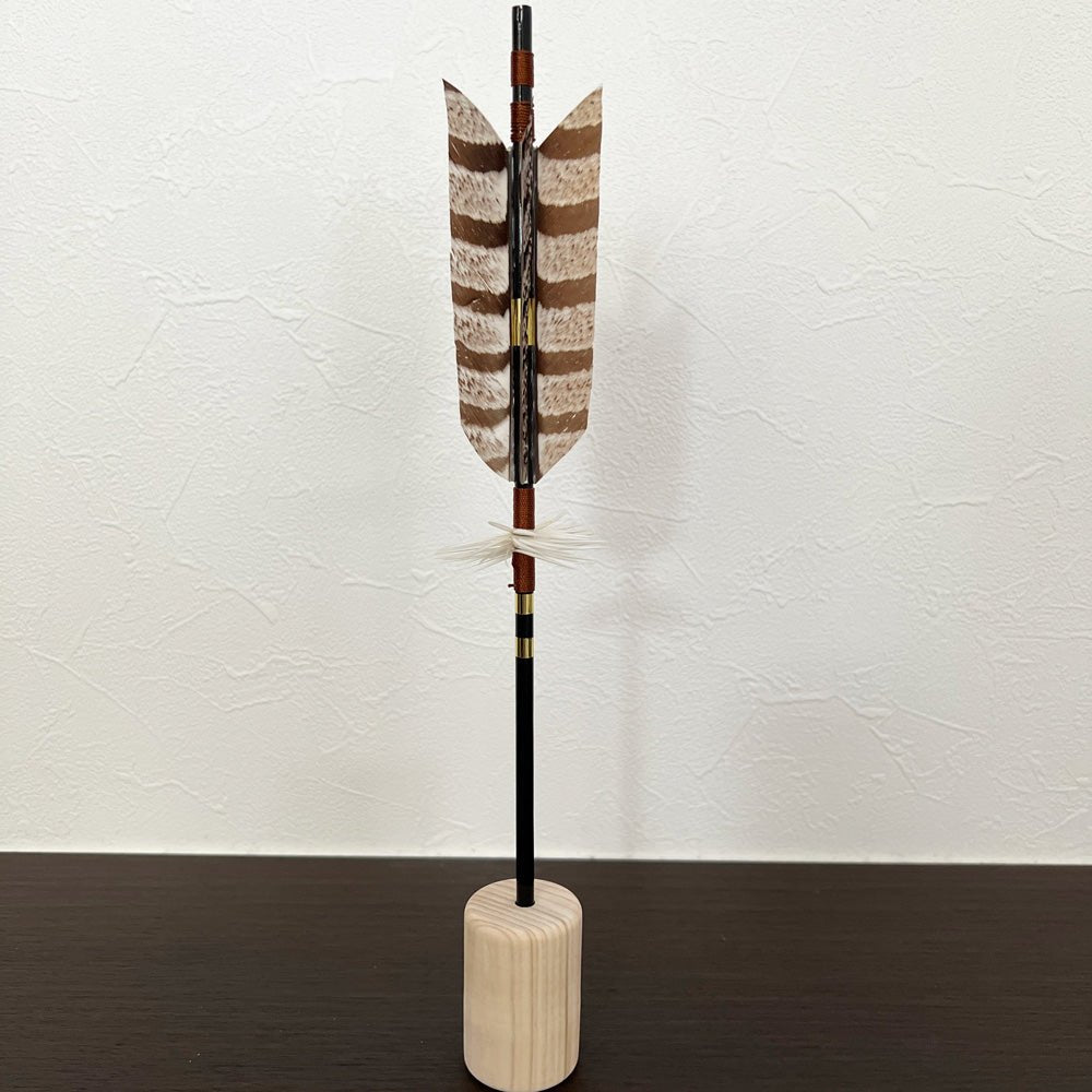 8号ブロンズ上杉謙信兜|サイドボードに飾りたい五月人形|45cm平飾り|コンパクト おしゃれ 兜鎧飾り 端午の節句飾り こどもの日 5月人形 人気 - ひなせい 五月人形