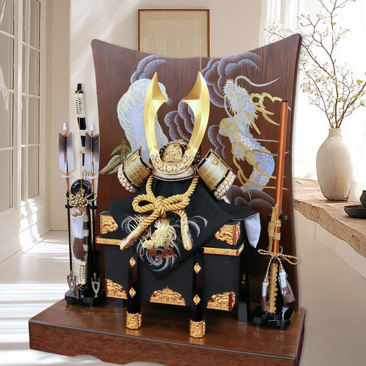 横幅85cm|翠鳳作 本作り着用兜 斬|おしゃれで斬新|五月人形|インテリアにも映える|おしゃれ 兜鎧飾り 端午の節句飾り こどもの日 5月人形 石破首相 トランプ大統領へ - ひなせい 五月人形