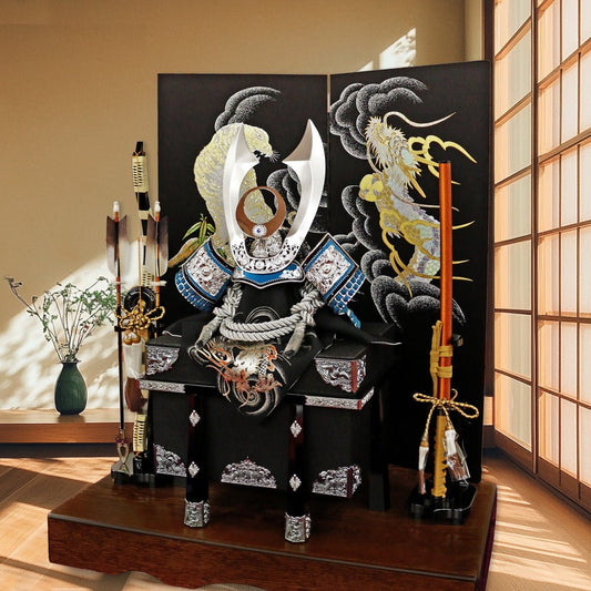 横幅85cm|翠鳳作 着用兜 ブルー|お孫さんの初節句に|高額|五月人形|おしゃれ 兜鎧飾り 端午の節句飾り こどもの日 5月人形 石破首相 トランプ大統領へ - ひなせい 五月人形