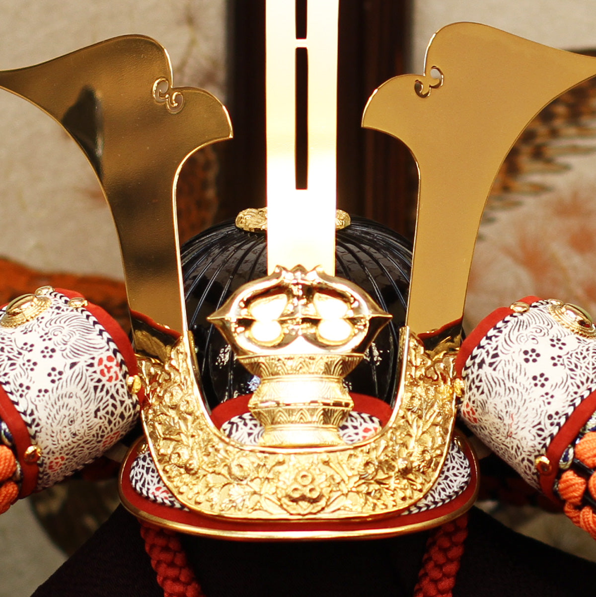 横幅75cm|加藤鞆美作|1/2 武将 毛利元就兜|渋い五月人形|おしゃれ 兜鎧飾り 端午の節句飾り こどもの日 5月人形 人気 かぶと