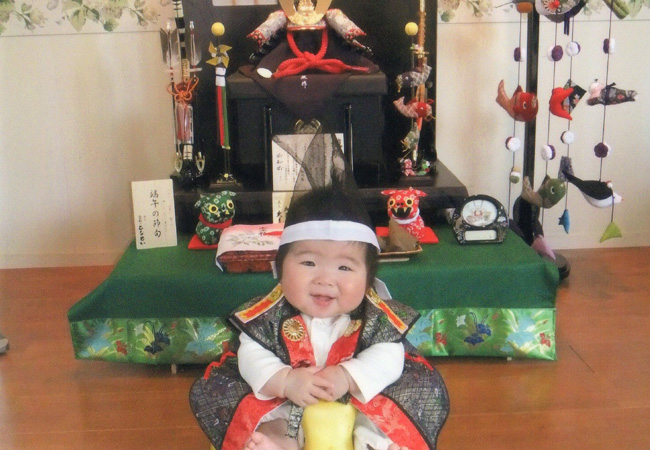 一生飾る五月人形を購入西小川の航琉君のお祝い会