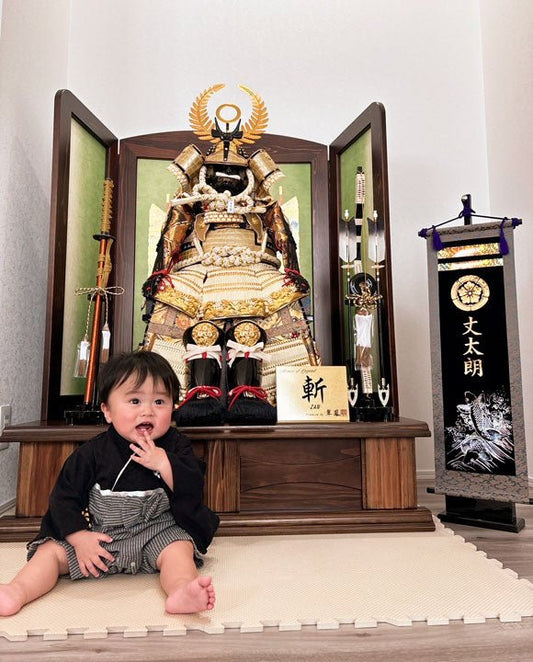 みんなで心を込めて飾る：山梨県甲斐市の丈太朗くん｜端午の節句 初節句 - ひなせい 五月人形