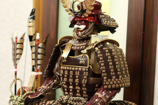 徳川家康の五月人形が人気の理由｜初節句・コンパクトでおしゃれな兜鎧飾り - ひなせい 五月人形