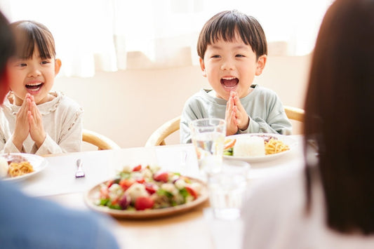 こどもの日・端午の節句の食べ物と初節句の祝い方｜ちまき・料理・五月人形の意味まで - ひなせい 五月人形
