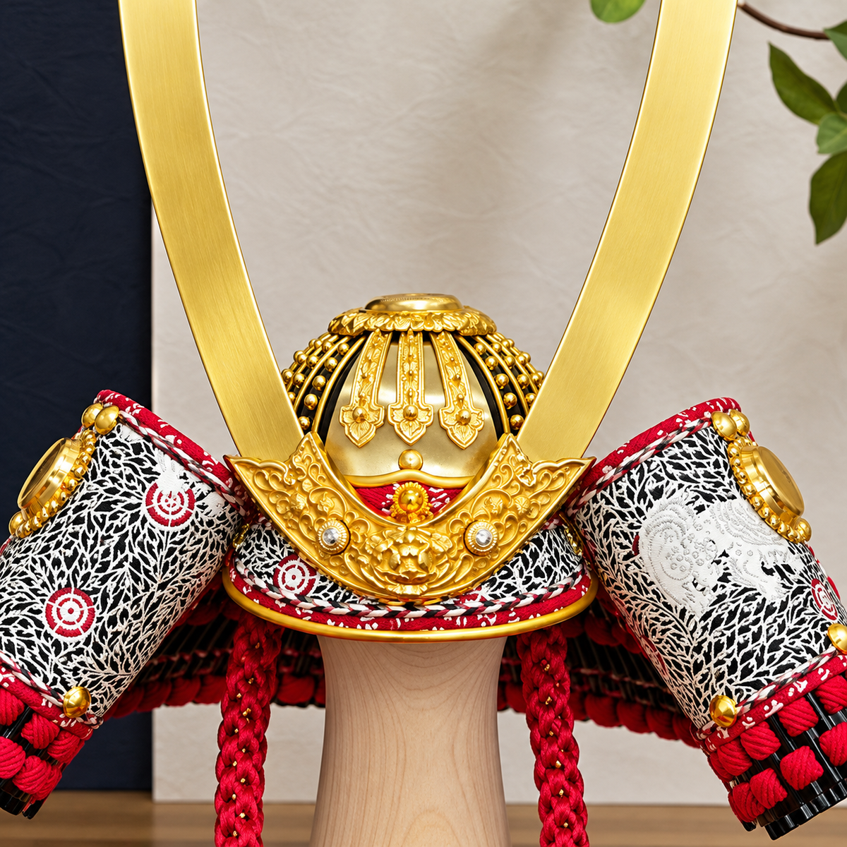 10号兜 景福｜鈴甲子雄山作｜五月人形 収納飾り｜鋲が100個の合わせ鉢｜コンパクト ｜おしゃれ 兜鎧飾り 端午の節句飾り こどもの日 5月人形 人気 - ひなせい 五月人形