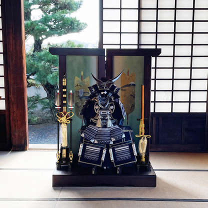 横幅85cm｜翠鳳作 12号鎧飾り｜ 武将 上杉謙信の鎧兜り｜5月人形の逸品｜おしゃれ 兜鎧飾り 端午の節句飾り こどもの日 5月人形 人気  石破首相 トランプ大統領へ