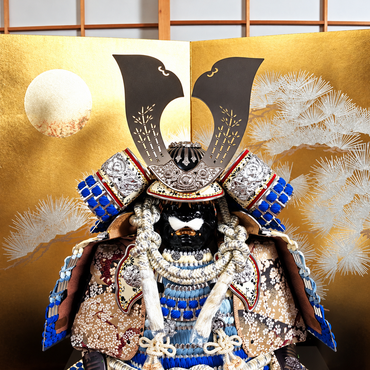 横幅85cm｜翠鳳作 12号青段鎧 ｜青色 ｜モダンで斬新な五月人形｜青い色が格好良い｜おしゃれ 兜鎧飾り 端午の節句飾り こどもの日 5月人形 石破首相 トランプ大統領へ - SAKURA ARCH（サクラ アーチ） 五月人形