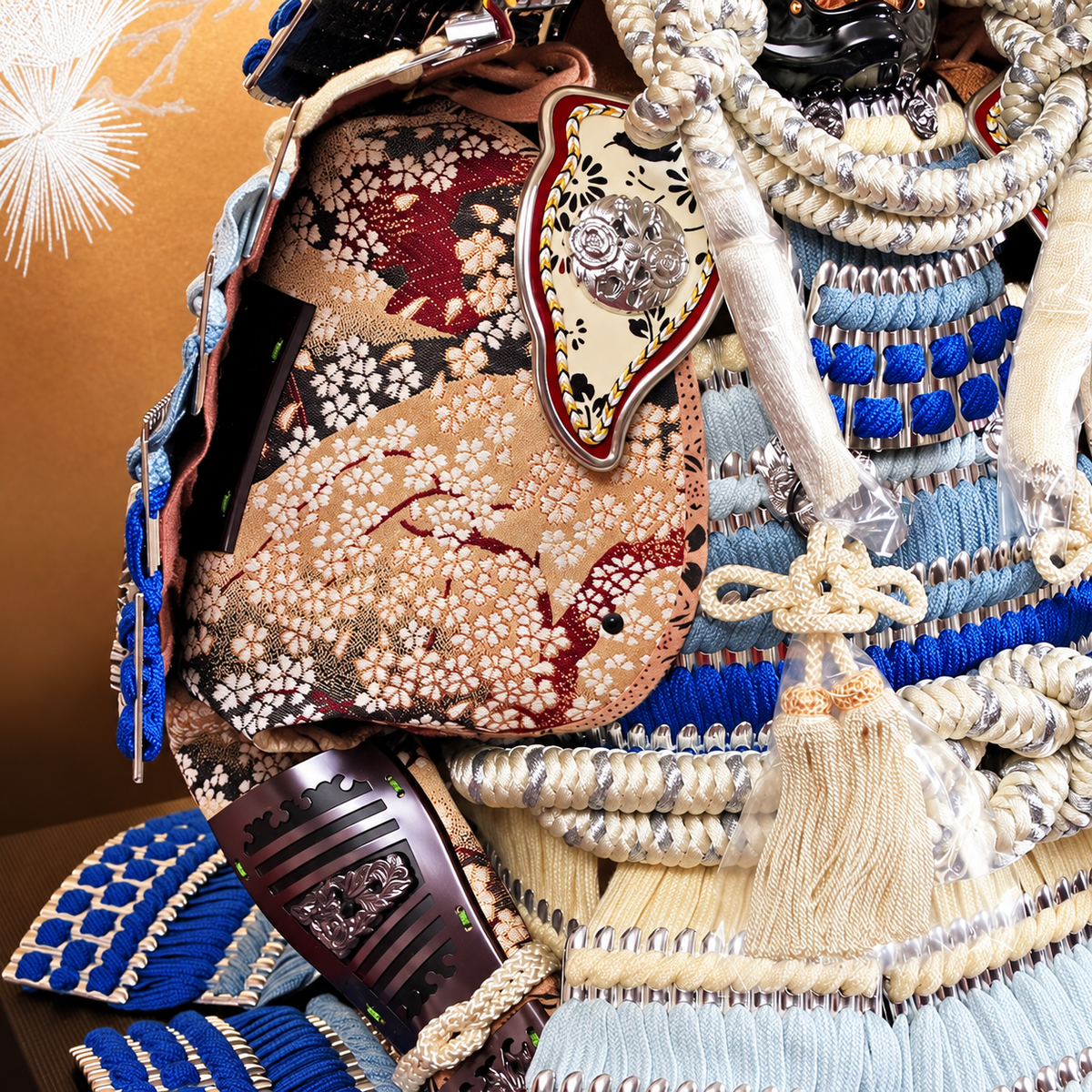 横幅85cm｜翠鳳作 12号青段鎧 ｜青色 ｜モダンで斬新な五月人形｜青い色が格好良い｜おしゃれ 兜鎧飾り 端午の節句飾り こどもの日 5月人形 石破首相 トランプ大統領へ - SAKURA ARCH（サクラ アーチ） 五月人形