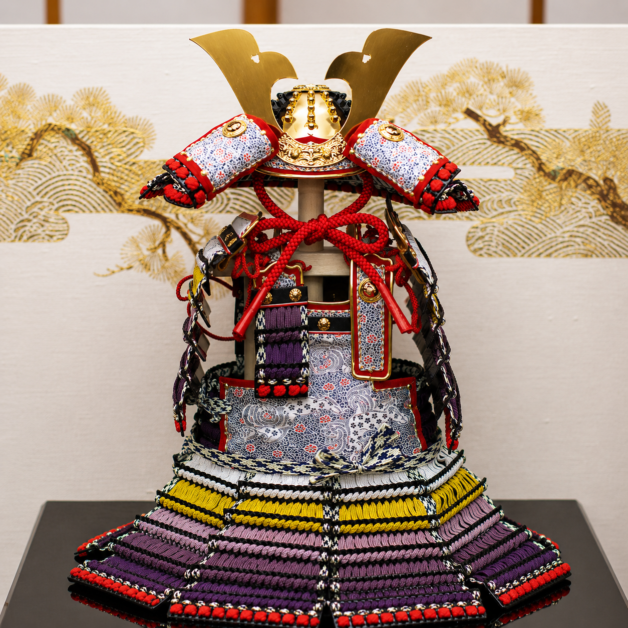 1/4奉納鎧 ｜五月人形｜ 大山祇神社の源義経模写｜銅丸鎧｜加藤鞆美｜おしゃれ 兜鎧飾り 端午の節句飾り こどもの日 5月人形 人気 - ひなせい 五月人形