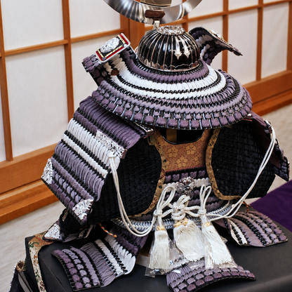 横幅75cm｜翠鳳作 10号鎧 武将 上杉謙信｜五月人形 ｜かっこいいが違う！｜渋さ｜おしゃれ 兜鎧飾り 端午の節句飾り こどもの日 5月人形 石破首相 トランプ大統領へ - ひなせい 五月人形