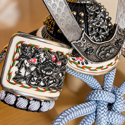 平安武久作｜8号黒小札箔散らし兜｜鍬形にブロンズ色の濃淡が貴重 五月人形｜コンパクト おしゃれ 兜鎧飾り 端午の節句飾り こどもの日 5月人形 人気 - SAKURA ARCH（サクラ アーチ） 五月人形